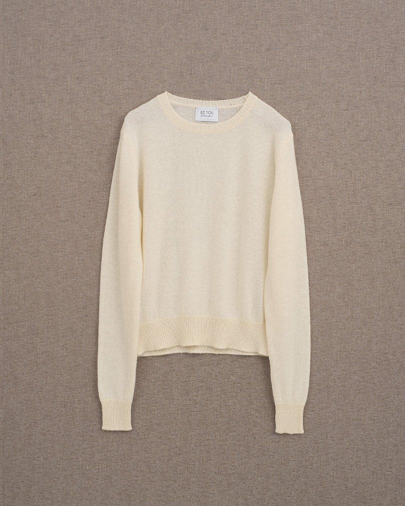 be you by geraldine alasio TIMELESS SOLID "BE THE ALLURE" ROUNDNECK butter be you by geraldine alasio TIMELESS SOLID "BE THE ALLURE" ROUNDNECK butter