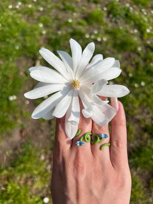 Bea Bongiasca BABY VINE RING ~ IN PISTACCHIO