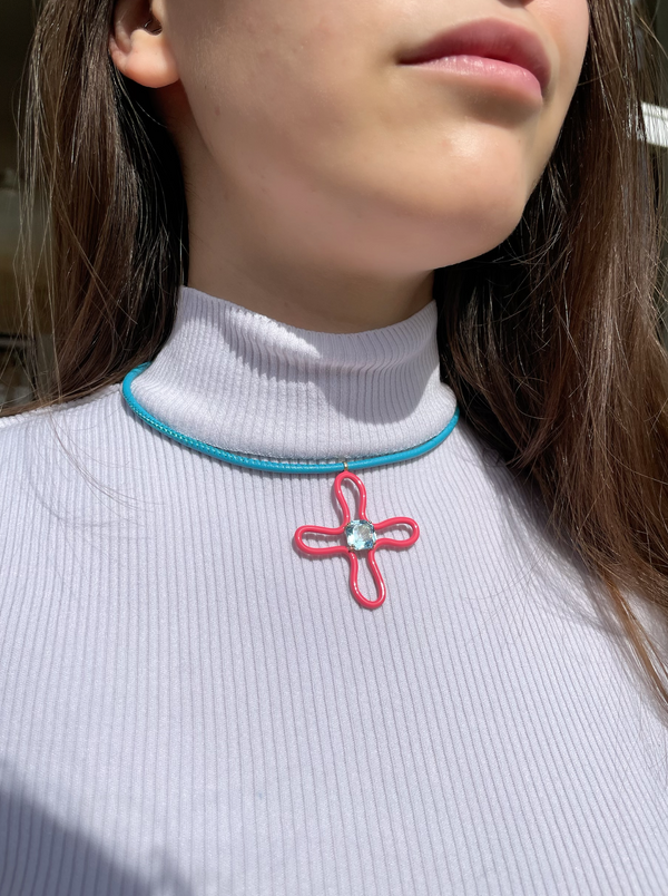 Bea Bongiasca POP CHOKER WITH LUCKY FLOWER PENDANT IN HOT PINK