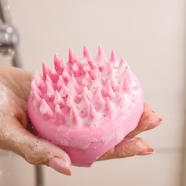 Beachwaver Co. Root Therapy Scalp Massager Large Pink