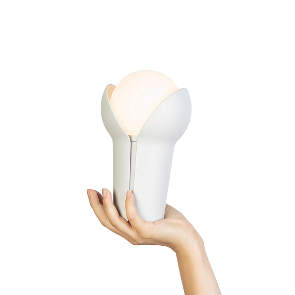 beau monde Innermost Bud Rechargeable Light