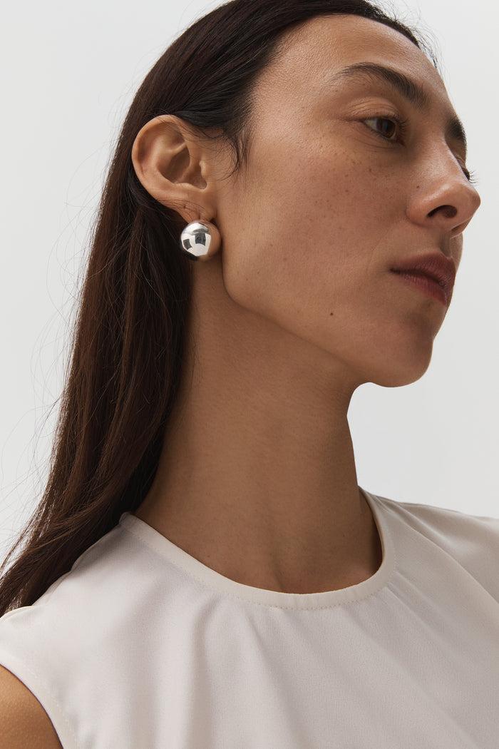 Beaufille Globe Hoops