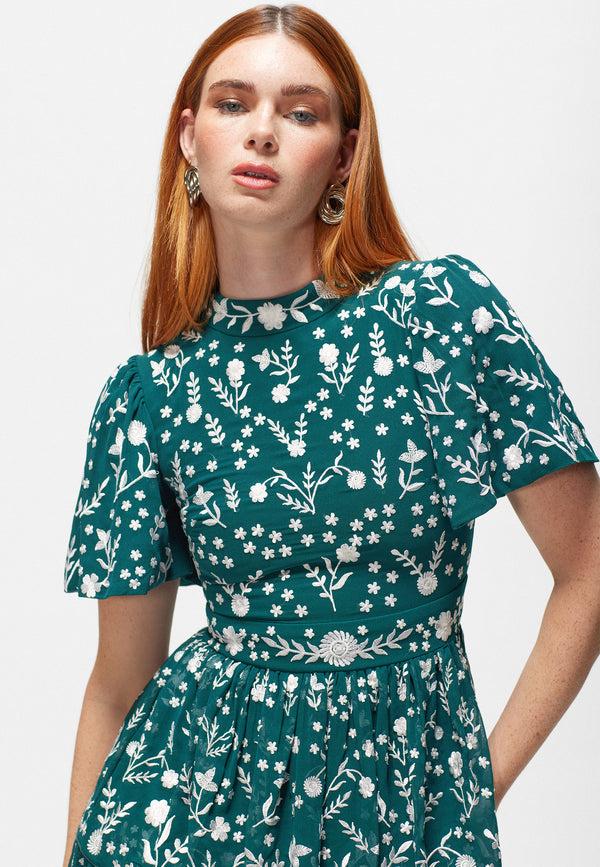 Beauut SCARLETT MIDI EMBROIDERY DRESS| Z240407