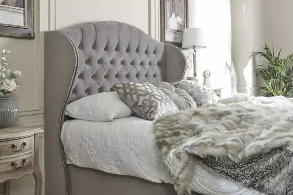 Bedworld Belgravia Wing Floor Standing Headboard With Studs