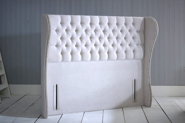 Bedworld Giovana Chesterfield Wing Standing Headboard With Studs