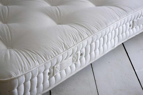 Bedworld The Harrington 2000 Pocket Spring Natural Divan Bed