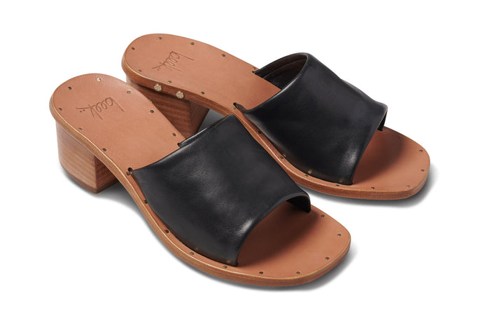 beek Emerald Leather Block Heel Sandal Black