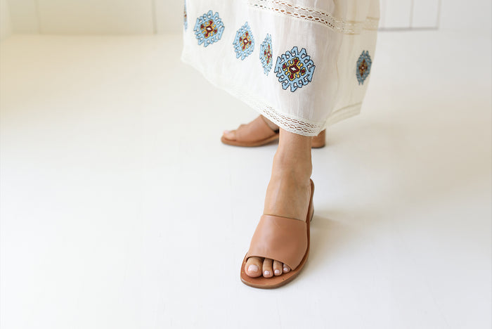 Beek Emerald Leather Block Heel Sandal Honey
