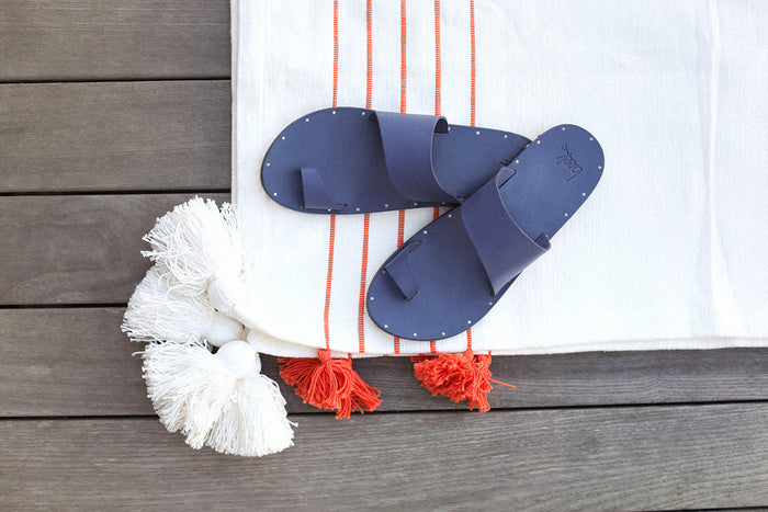 Beek Finch Leather Toe Ring Sandal Navy