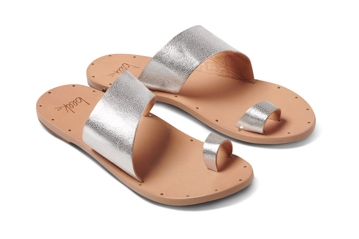 beek Finch Leather Toe-Ring Sandal Silver/Beach
