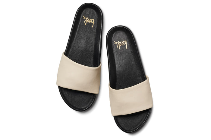 Beek Gallito Leather Slide Sandal Eggshell/Black