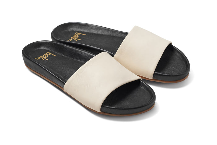 beek Gallito Leather Slide Sandal Eggshell/Black