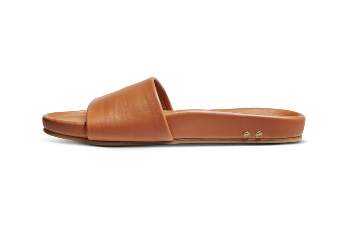 Beek Gallito Leather Slide Sandal Tan