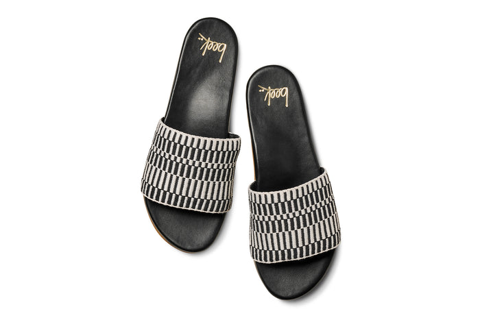 Beek Marshbird Leather Slide Sandal Black