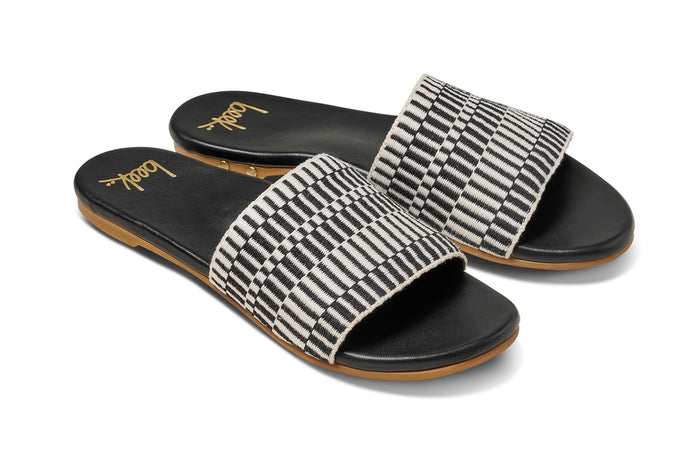 beek Marshbird Leather Slide Sandal Black