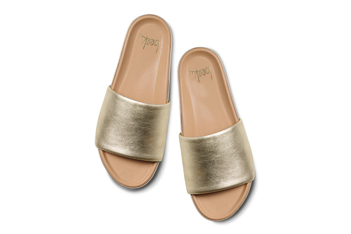 Beek Pelican Leather Platform Sandal Platinum