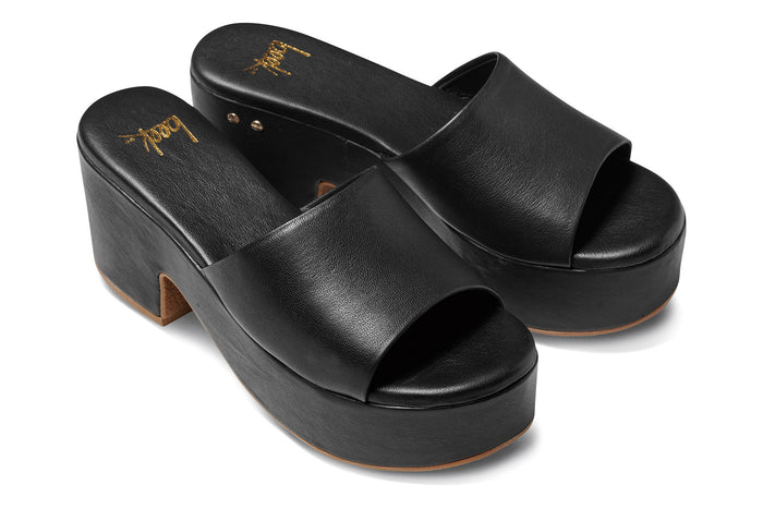 beek Prinia Platform Heeled Sandal Black
