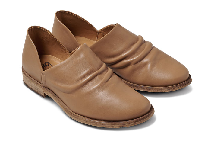 beek Puffin Leather Booties Saddle