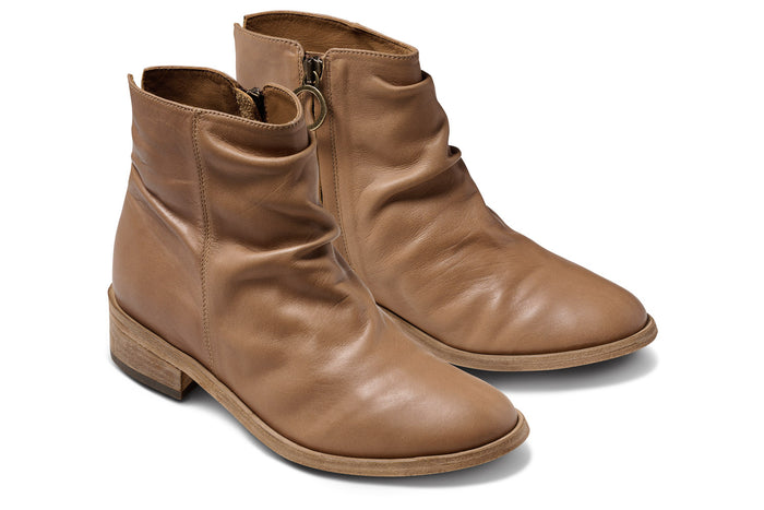 beek Quail Leather Ankle Boot Saddle
