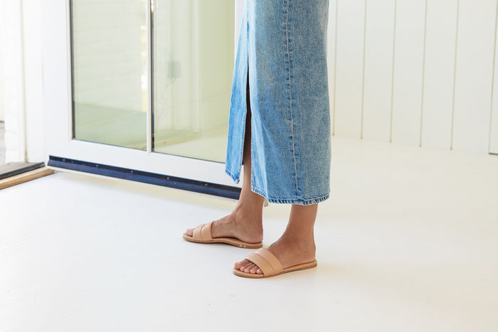 Beek Sugarbird Leather Slide Sandal Beach