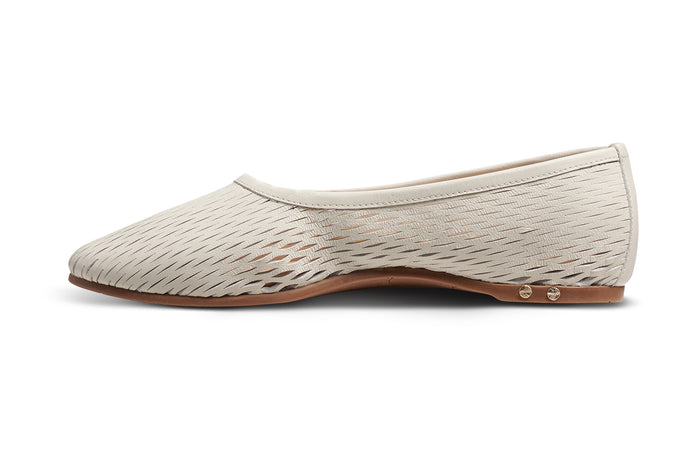Beek Swiftlet Perf Ballet Slipper Vanilla