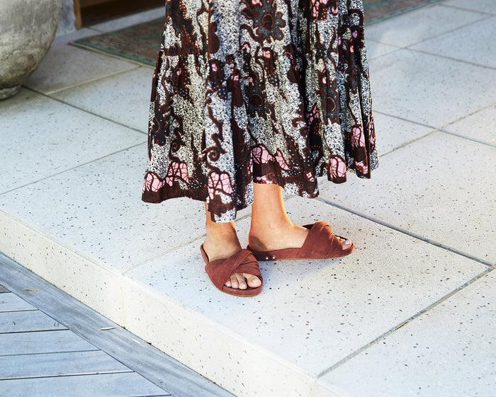 Beek Tesia Suede Slide Sandal Fig