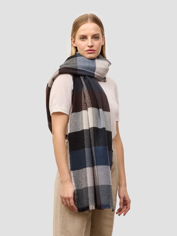 begg & co Women's Alloa Courchevel Navy Black Cashmere Stole - Begg x Co begg & co Women's Alloa Courchevel Navy Black Cashmere Stole - Begg x Co