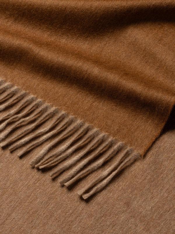 Begg & Co Women's Arran Reversible Cashmere Scarf Stone Vicuna