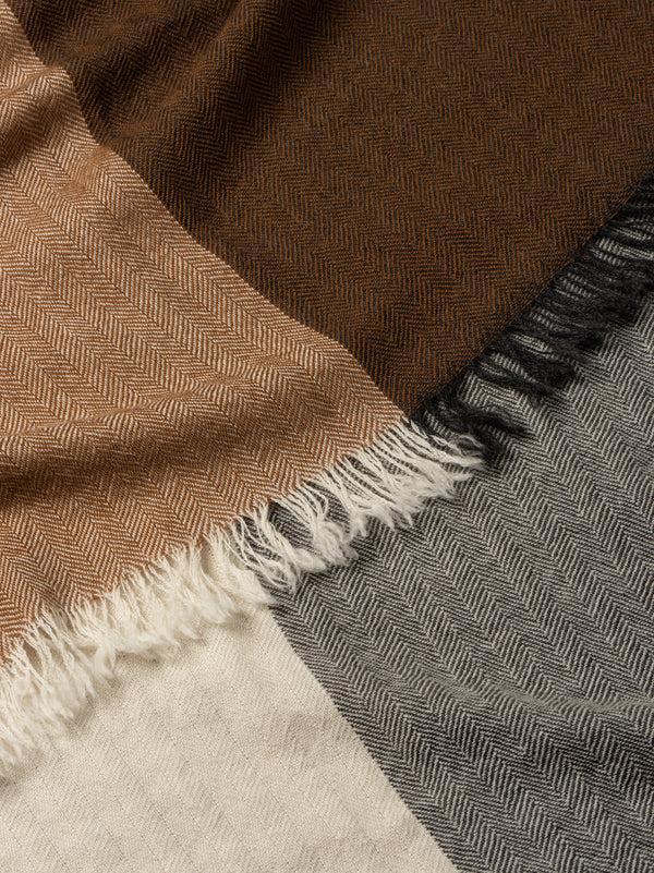 Begg & Co Women's Islay Meribel Cashmere Stole Natural White - Begg X Co