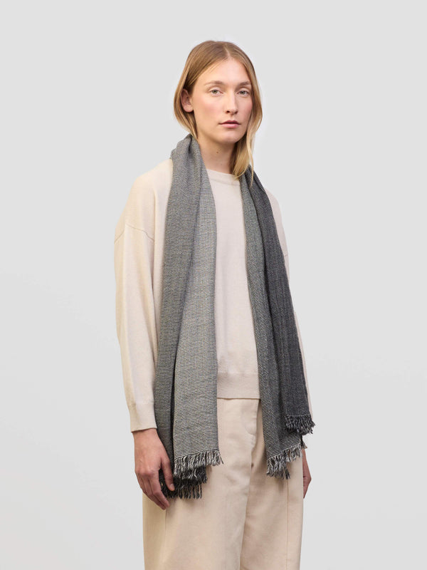 Begg & Co Women's Kishorn Les Arcs Grey Cashmere Stole - Begg X Co