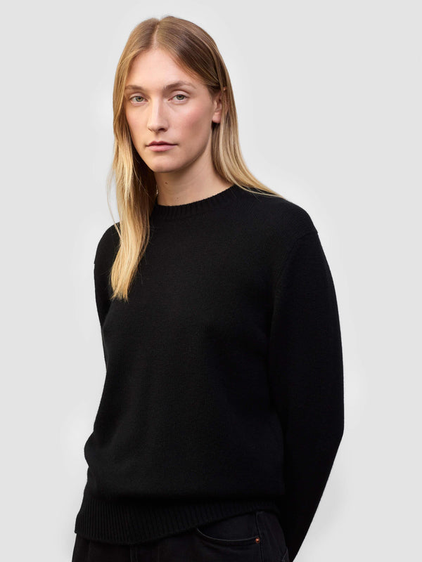 Begg & Co Womens Hepburn Crew Black Cashmere Sweater - Begg X Co