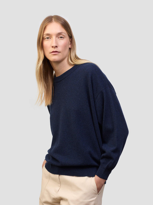 Begg & Co Womens Jade Cosmos Navy Cashmere Sweater - Begg X Co