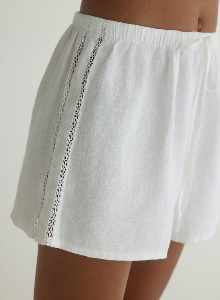 Bella Dahl Beach Short With Lace Inset - White