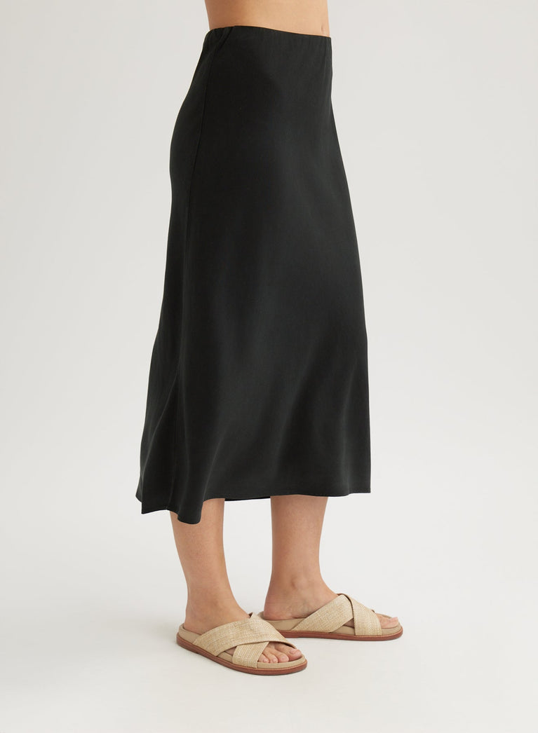 Bella Dahl Bias Midi Skirt - Vintage Black