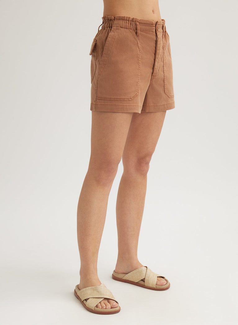 Bella Dahl Callie Ruffle Short - Terracotta Brown