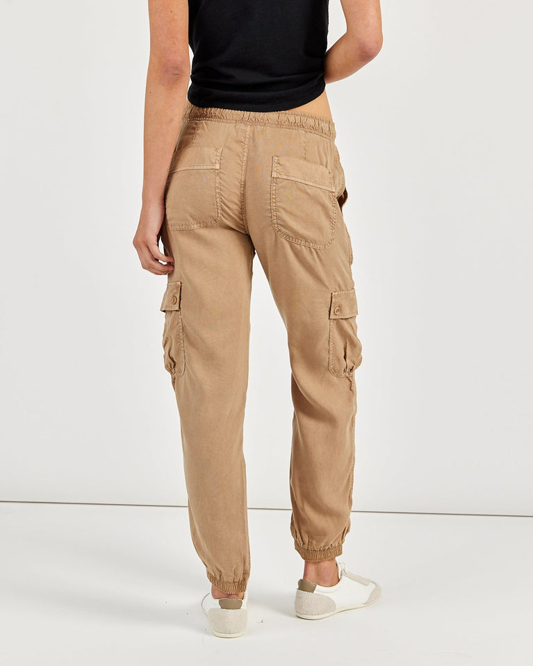 Bella Dahl Cargo Track Pants - Safari Sand