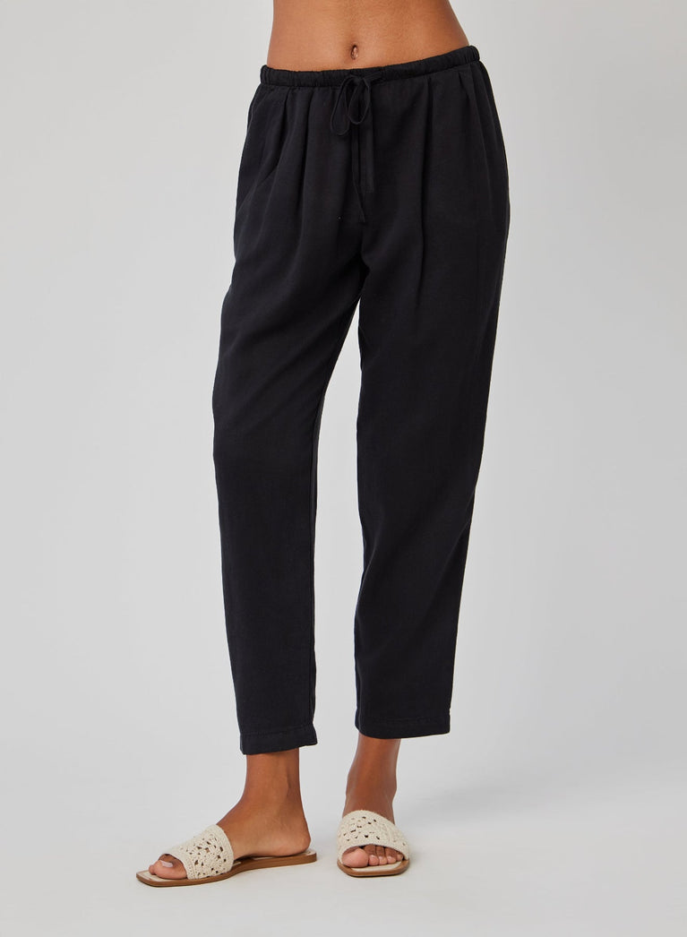 Bella Dahl Lina Pleated Drawstring Trouser - Black