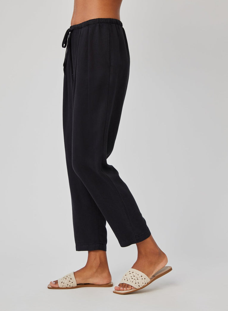 Bella Dahl Lina Pleated Drawstring Trouser - Black