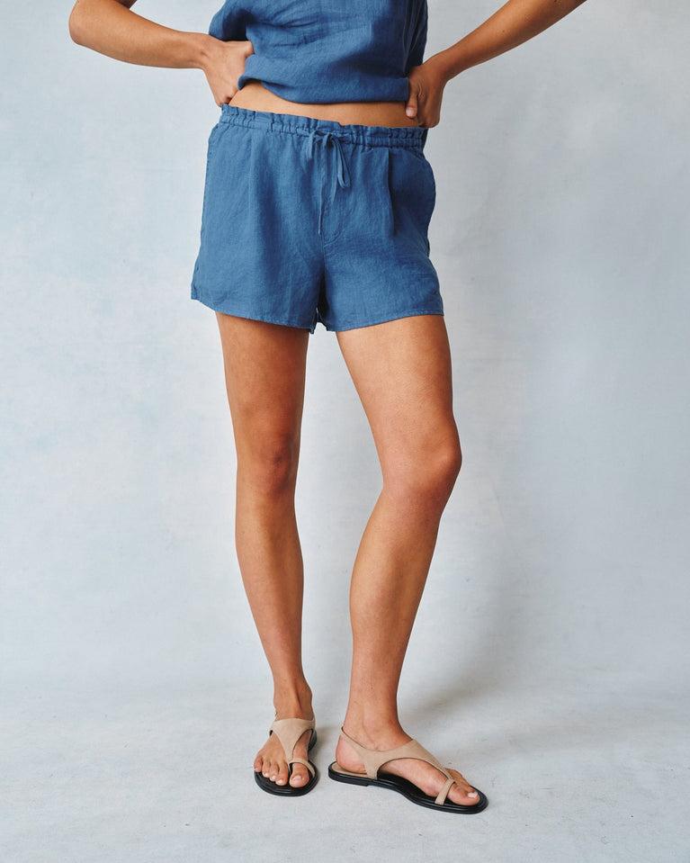 bella dahl Linen Ruffle Waist Short - Antique Indigo