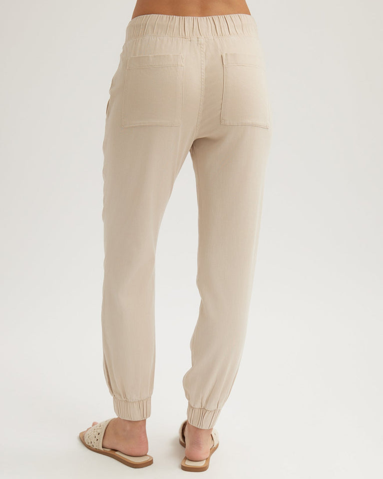 Bella Dahl Pocket Jogger - Linen Sand