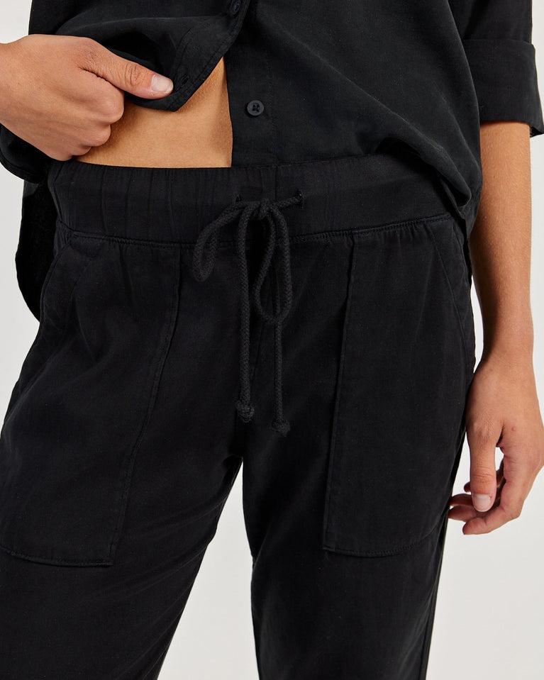 Bella Dahl Pocket Jogger - Vintage Black