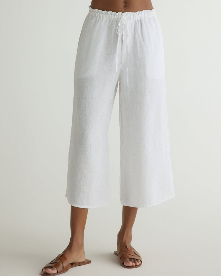 bella dahl Ruffle Waist Wide Leg Crop - White