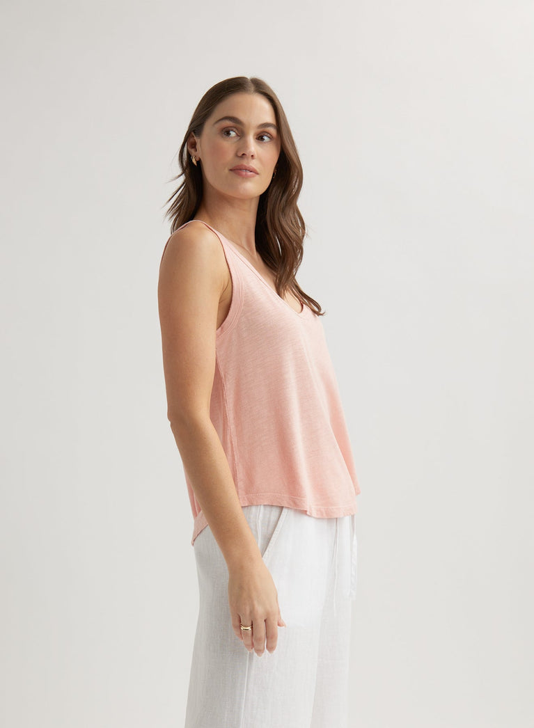 Bella Dahl Scoop Neck Tank Top - Peach Fizz