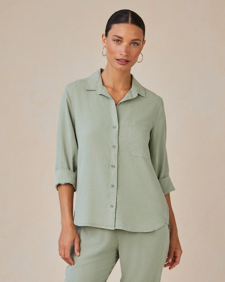 bella dahl Shirt Tail Button Down - Olive Grove
