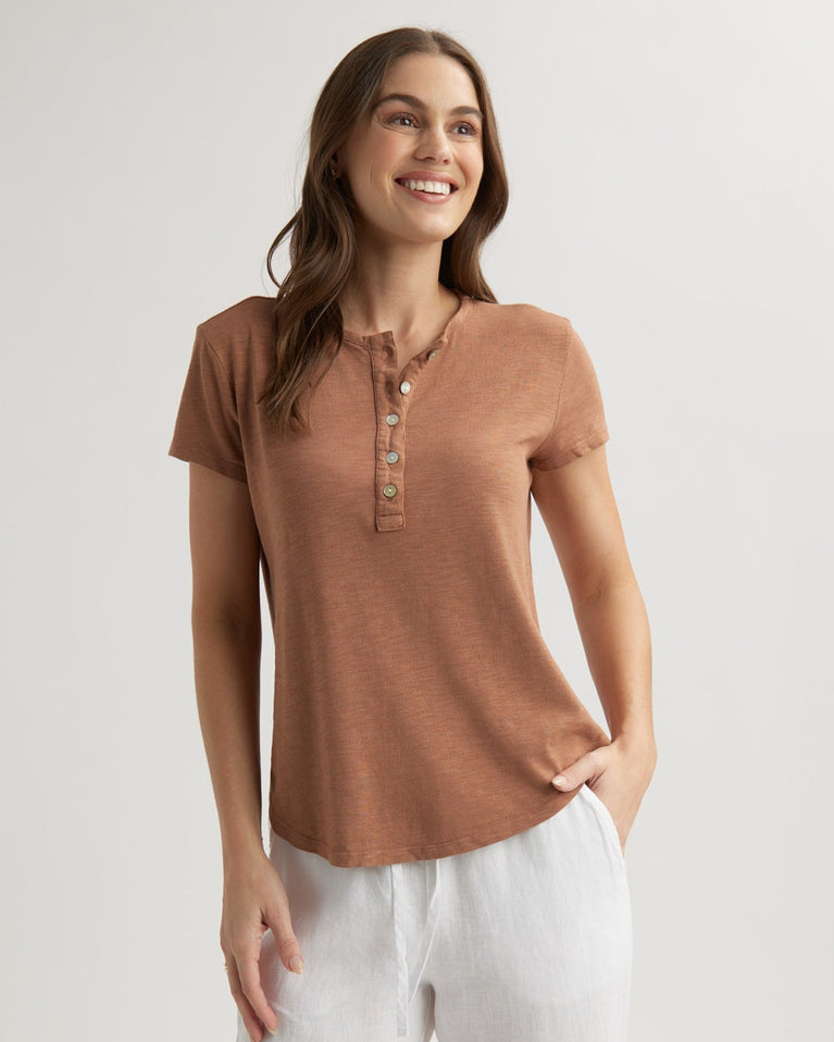 bella dahl Short Sleeve Henley - Terracotta Brown
