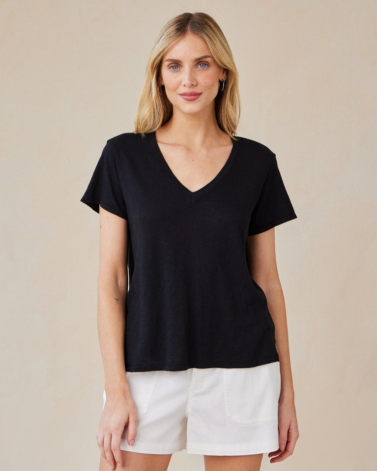 bella dahl Side Slit V-Neck Tee - Black