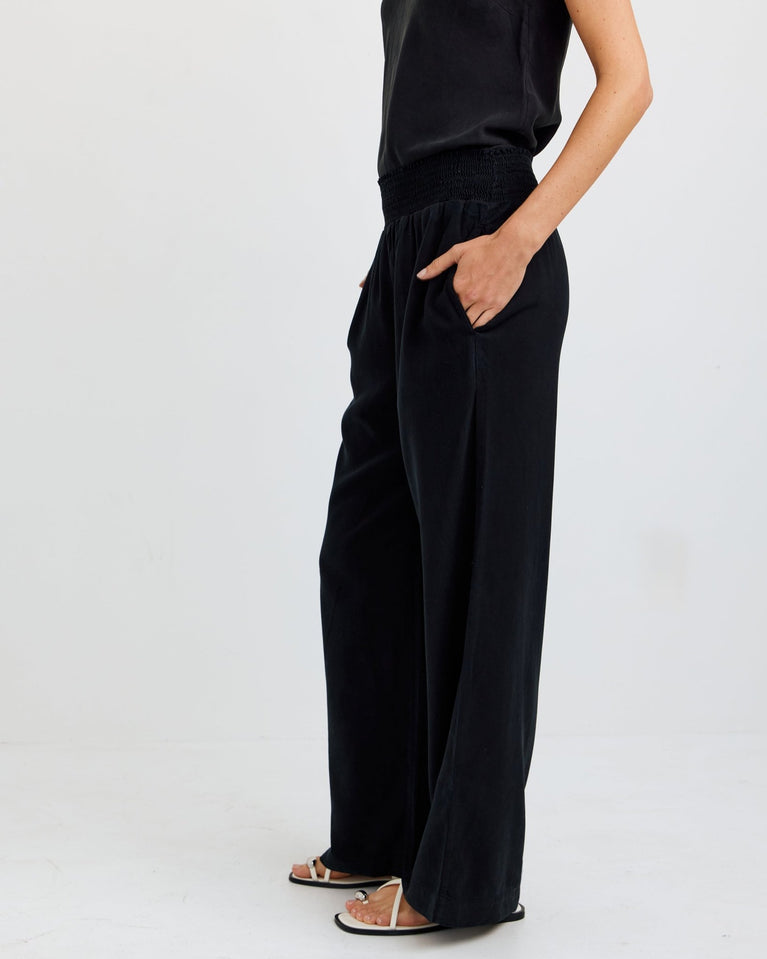 Bella Dahl Smocked Waist Wide Leg - Vintage Black