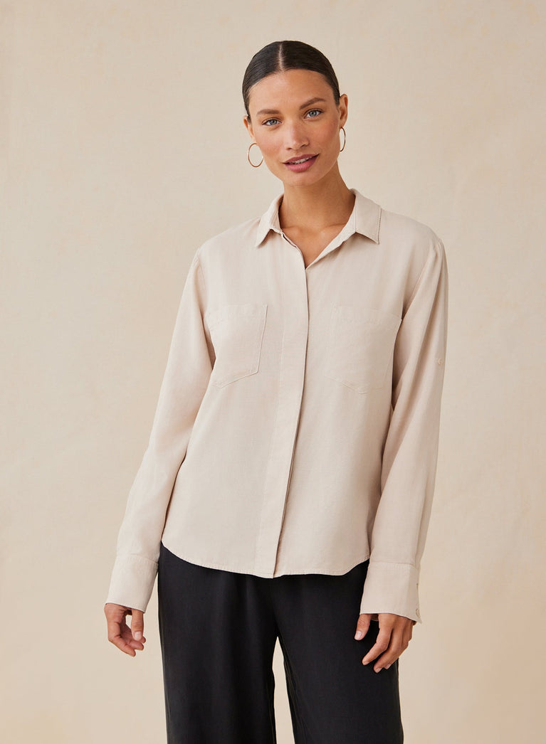 Bella Dahl Split Back Button Down - Linen Sand