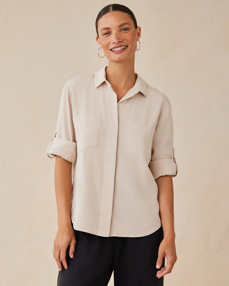 bella dahl Split Back Button Down - Linen Sand