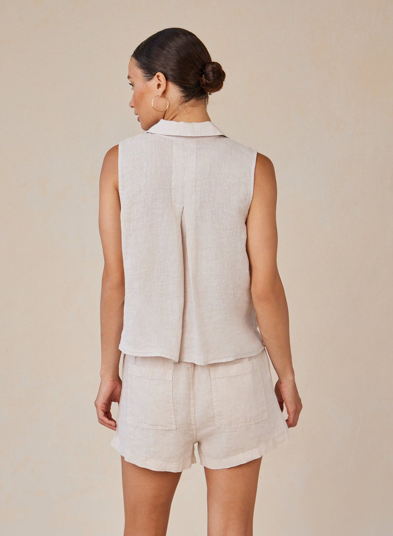 Bella Dahl Linen Sleeveless Notch Collar Button Down - Linen Sand